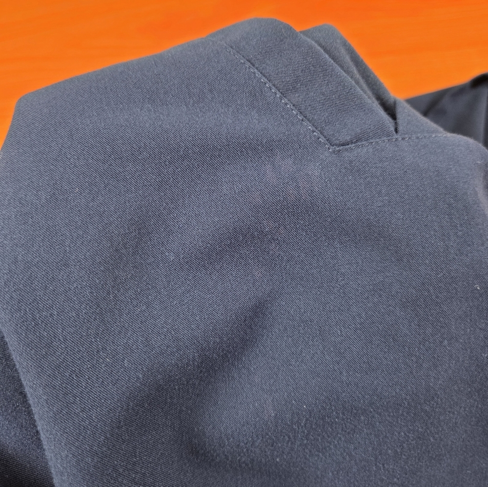 FIGS CASMA 3 POCKET SCRUB TOP NAVY sz SMALL MEDICAL NURSE DENTAL UNIFORM *GUC - Picture 10 of 11